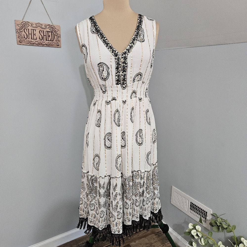 Anthro‎ Boho Embroidered Paisley Midi Dress Ivory Black Fringe Hem Chic Beachy
